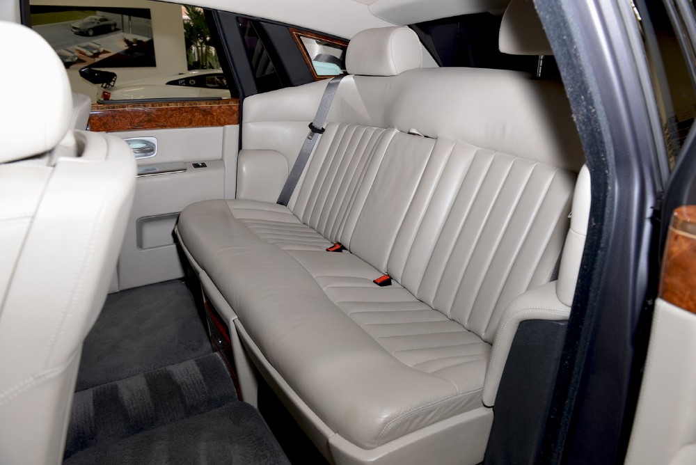 2006 Rolls-Royce Phantom Image 12