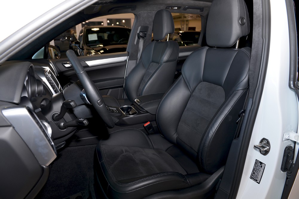 2013 Porsche Cayenne Image 10