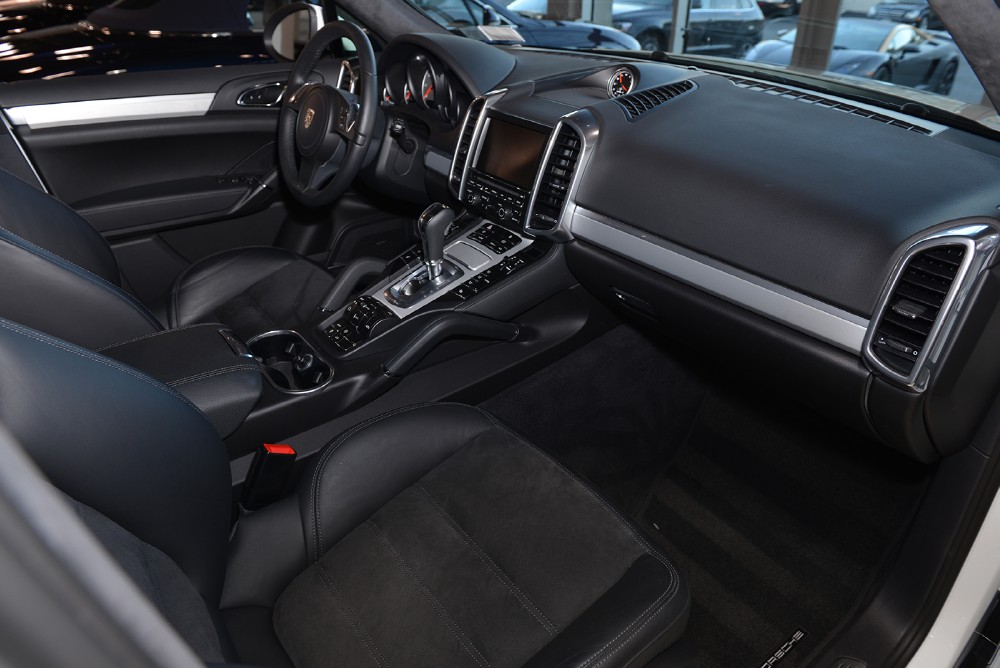 2013 Porsche Cayenne Image 11