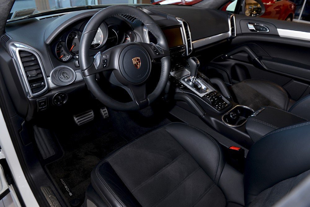 2013 Porsche Cayenne Image 3