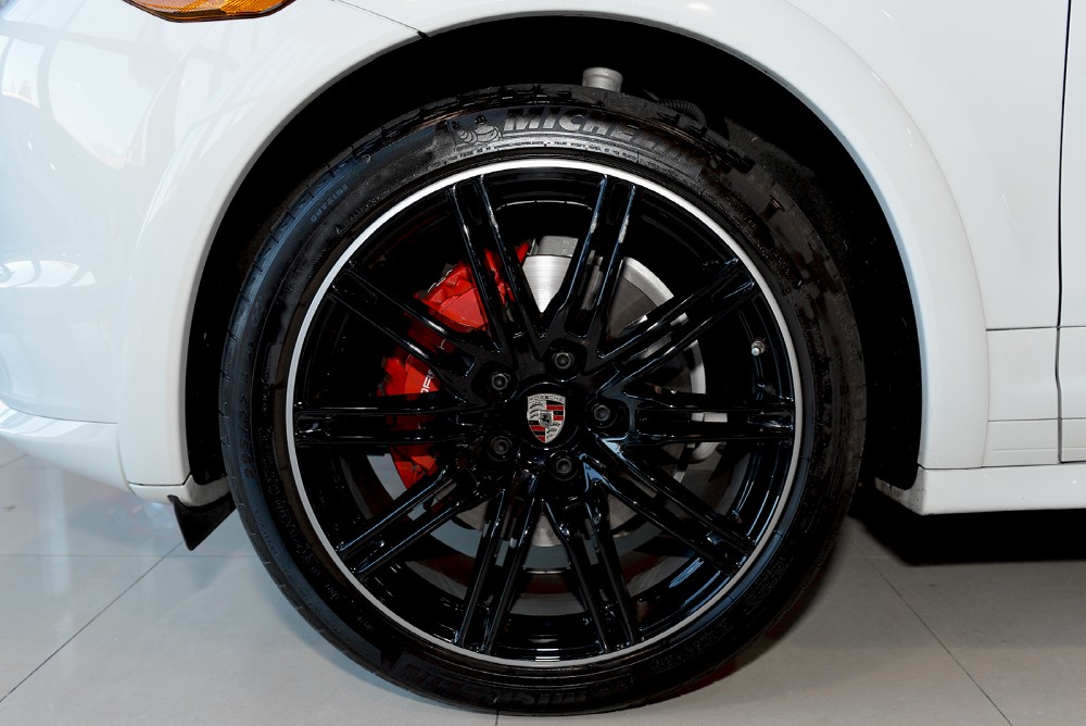 2013 Porsche Cayenne Image 4