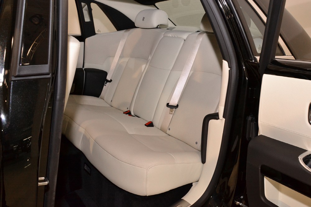 2011 Rolls-Royce Ghost Image 12