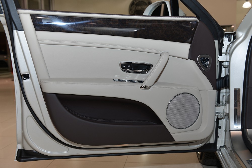 2014 Bentley Flying Spur Image 16