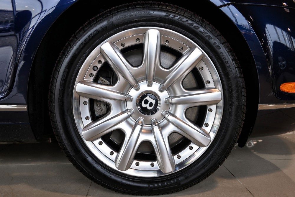 2005 Bentley Continental GT Image 4
