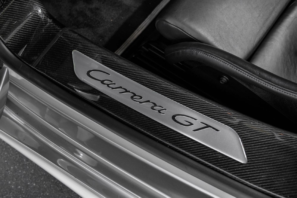 2005 Porsche Carrera GT Image 19