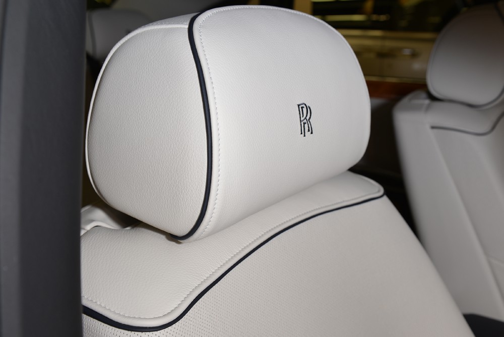 2014 Rolls-Royce Ghost Image 16