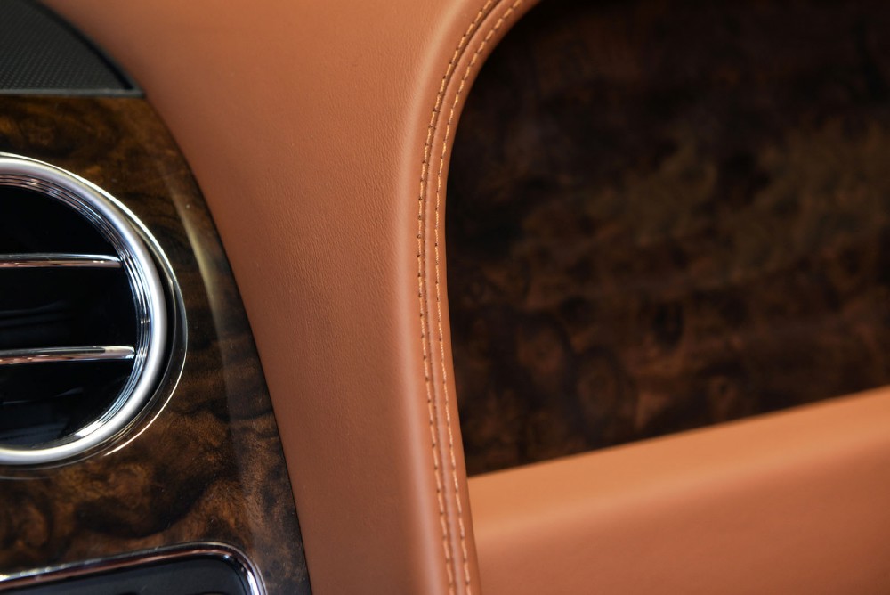 2014 Bentley Flying Spur Image 12